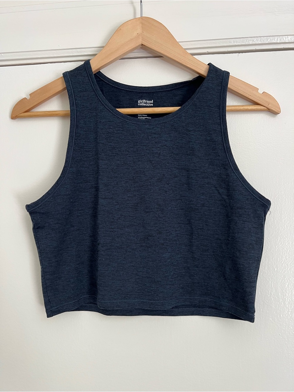 Girlfriend Collective Cropped Tank dark blue size medium